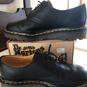 Dr Martin oxfords